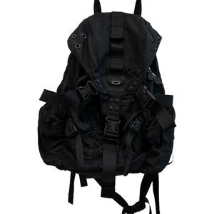 Oakley Icon Rc Backpack in Blackout